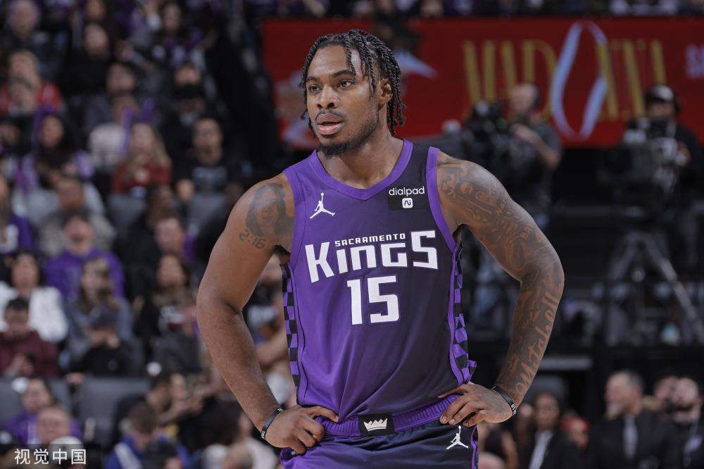 背后是球队 背后是球队